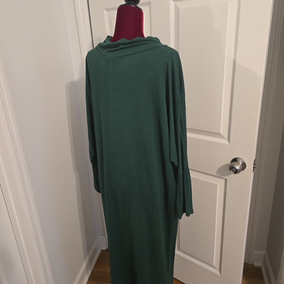Bryn Walker Elegant Green Maxi Dress - Picture 4 of 5